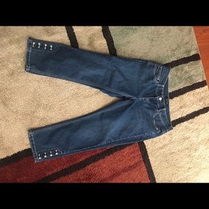 New pair of cropped jean pants!